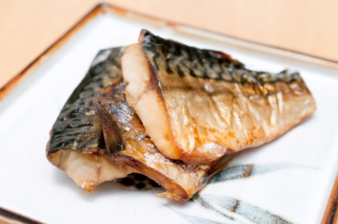 고등어 구이 사진